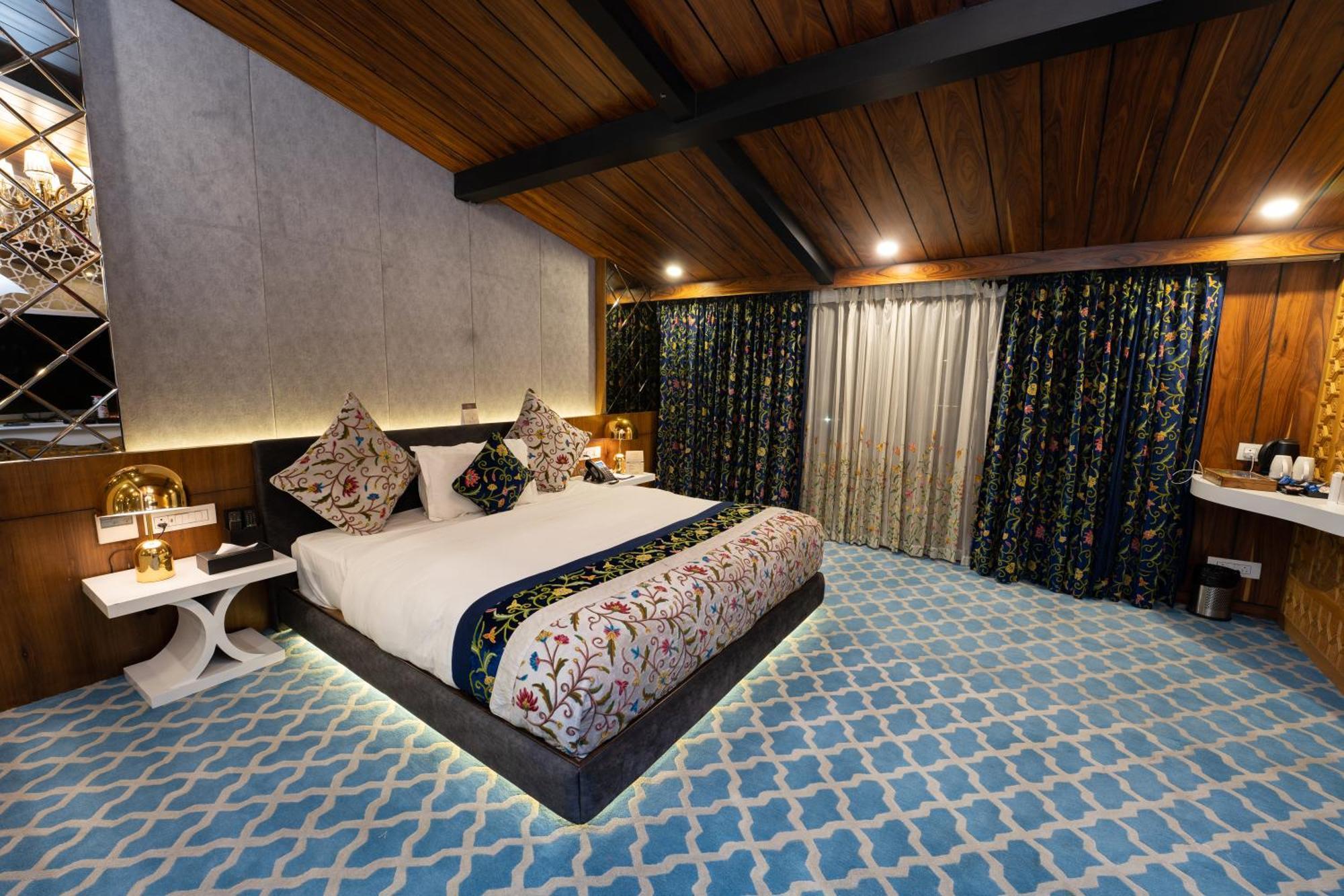 Hotel Snowland, Srinagar Exterior photo