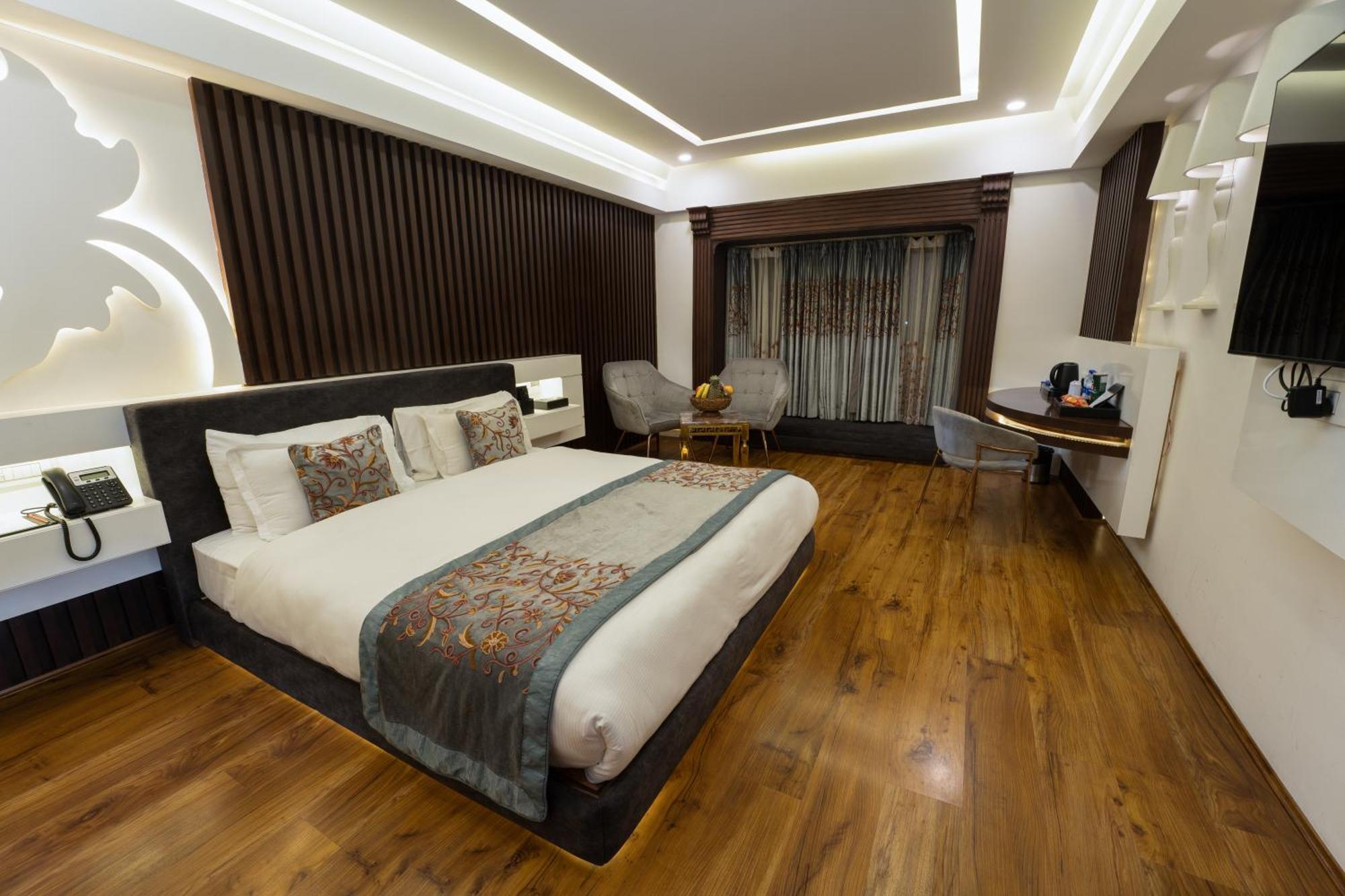 Hotel Snowland, Srinagar Exterior photo
